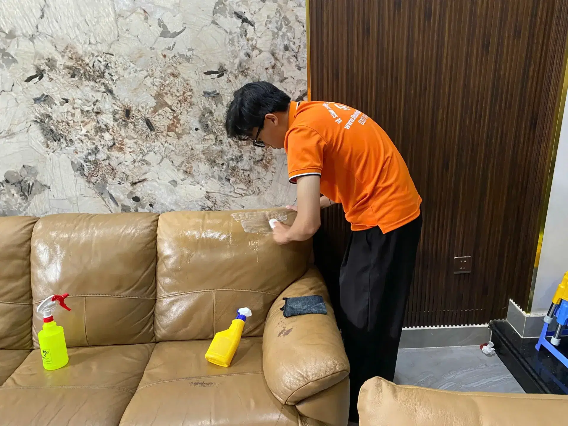 Sofa da